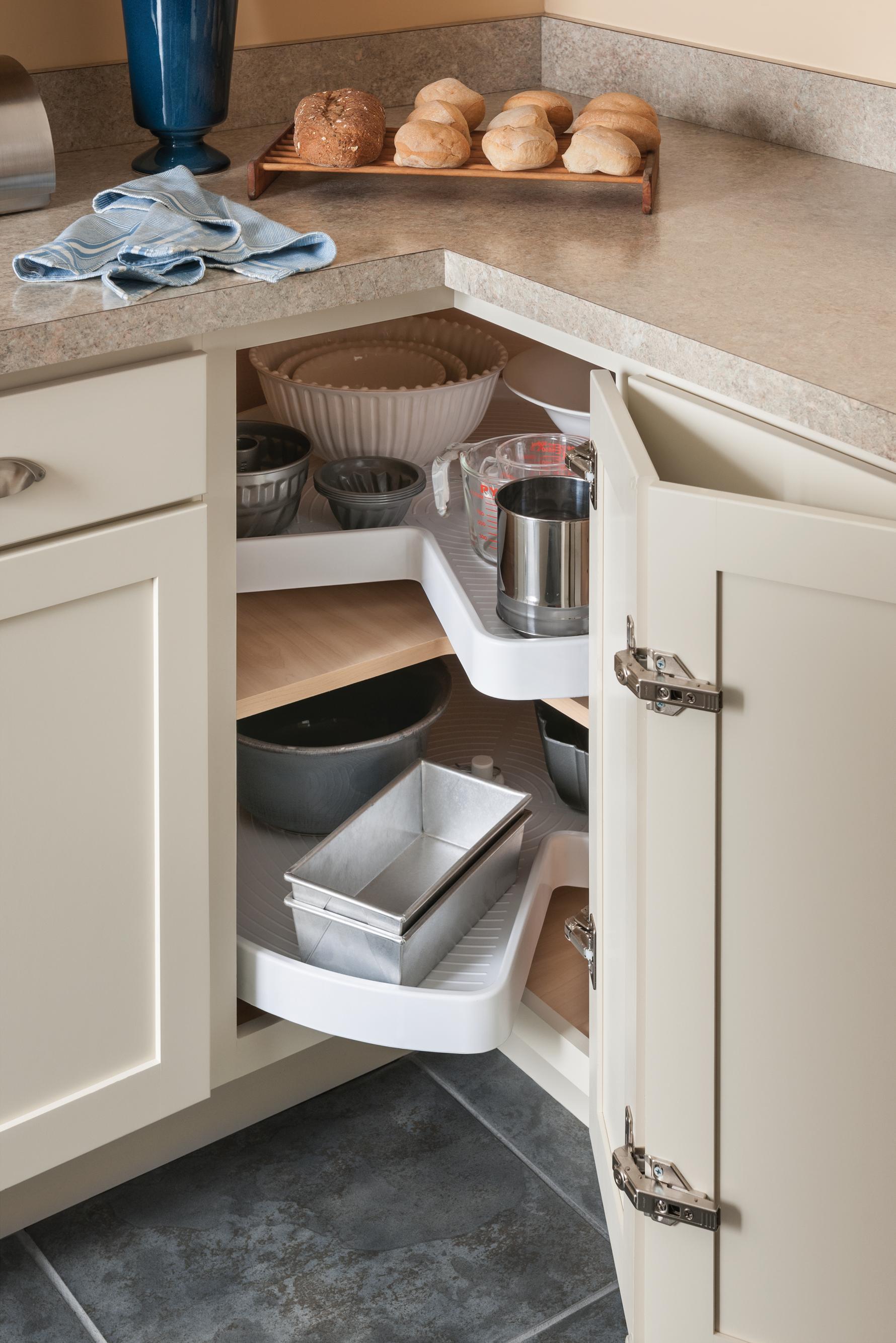 Base Super Susan with Plastic Trays MasterCraft