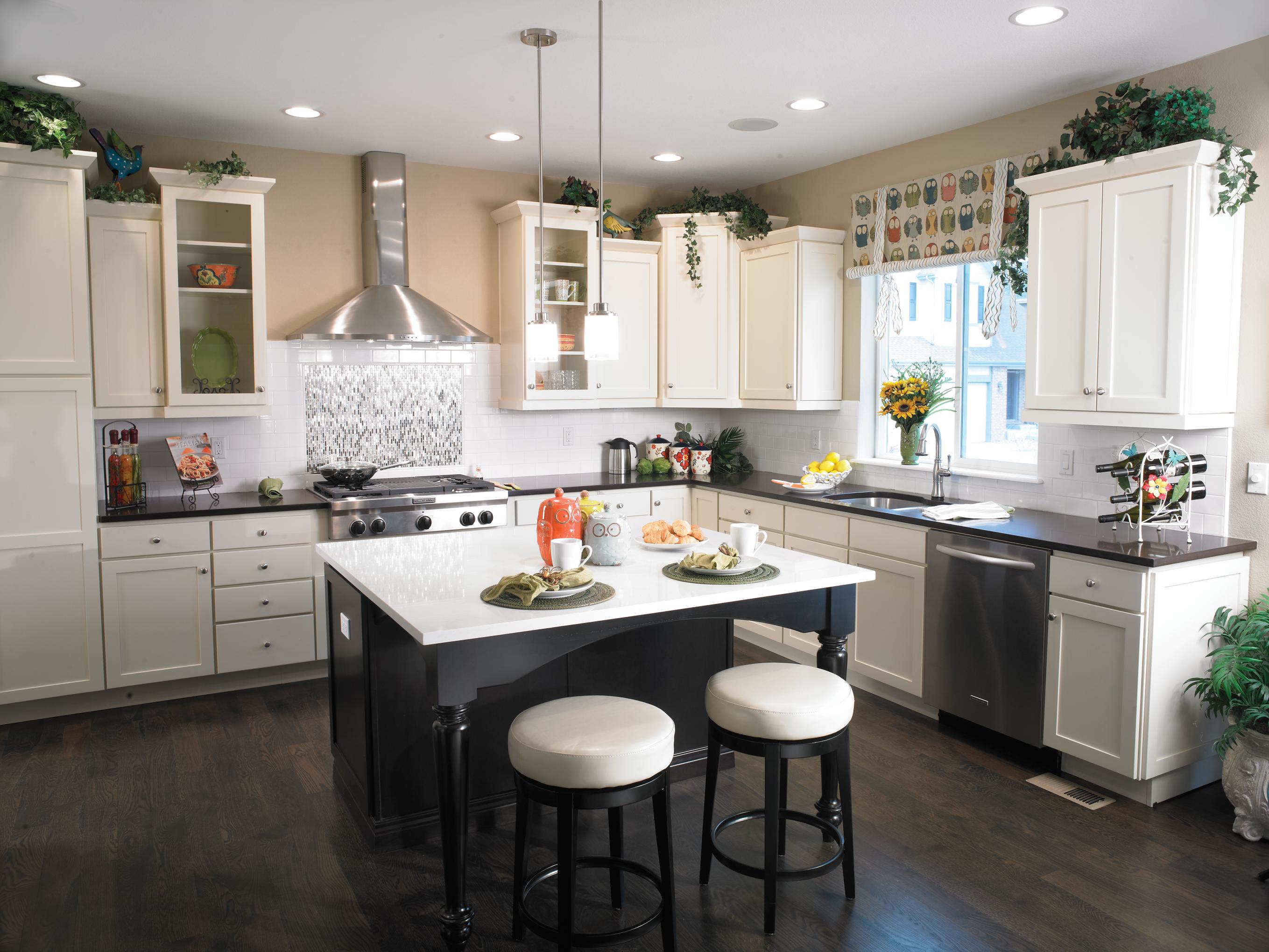 Lancaster MasterCraft